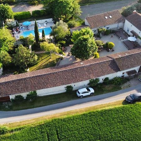 Villa Les Coindries Faye-la-Vineuse Exterior foto