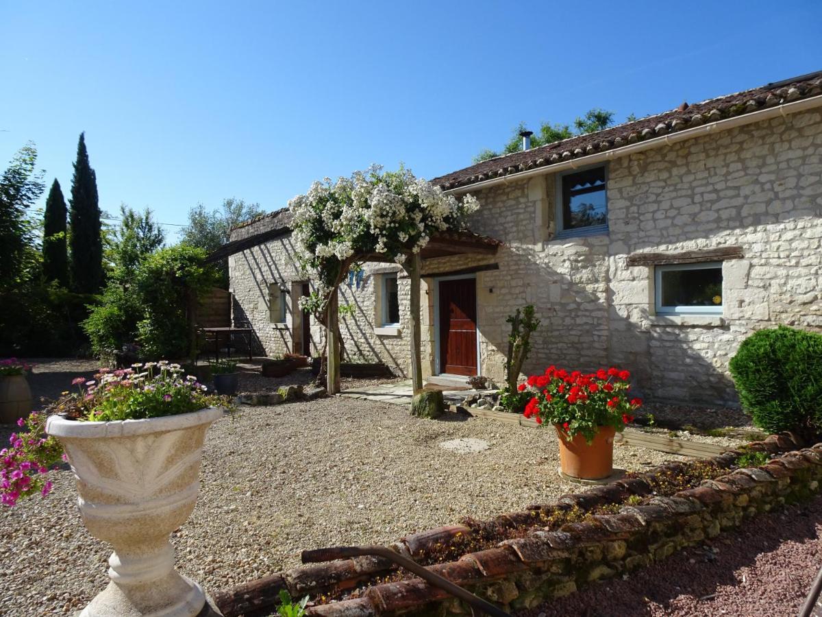 Villa Les Coindries Faye-la-Vineuse Exterior foto